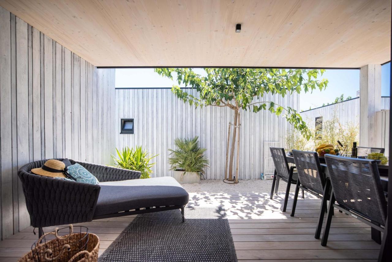 Arcadia Eco-Luxe Mobile Homes With Infinity Pool By Oiko Collection Привлака Экстерьер фото